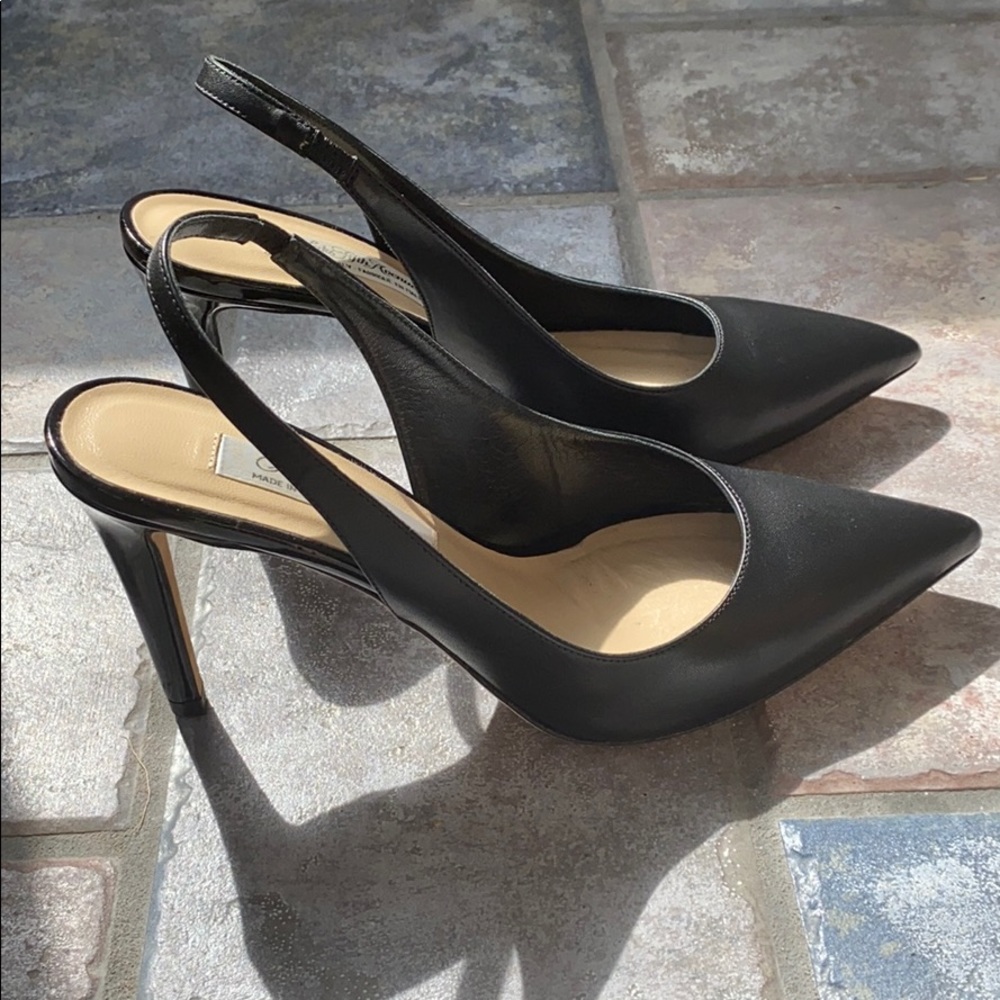 Saks Fifth Ave classic black heels, size 7.5 - Picture 4 of 5